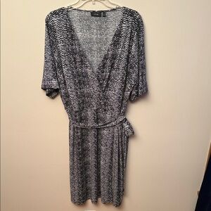 Apt 9  Black and White Midi Dress size 1X worn once